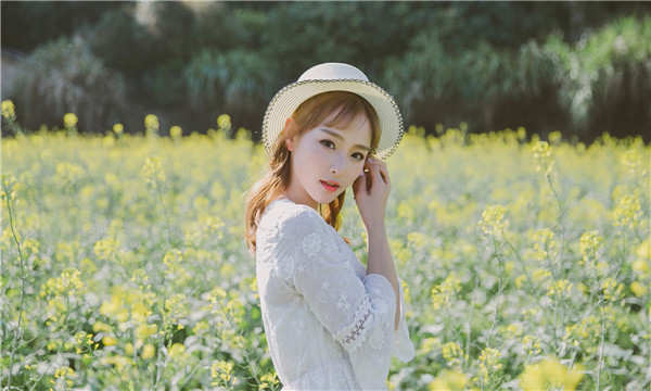 月湖标题：想找个女人帮忙生孩子的有效解决方案，助您圆梦家庭
